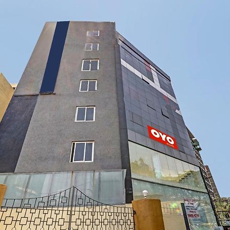 Oyo Townhouse 251 Richmond Circle Hotel Bangalore Ngoại thất bức ảnh